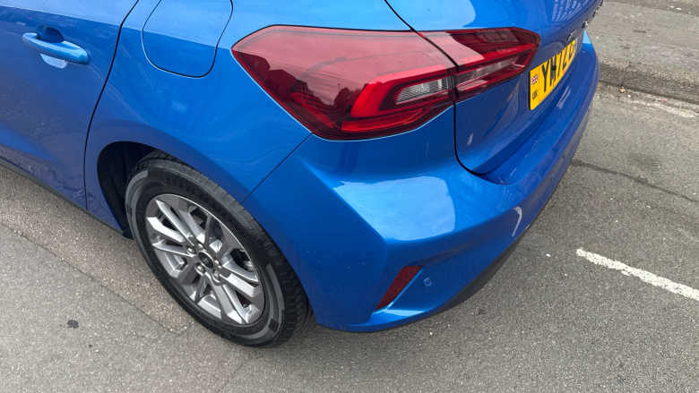 Ford Focus 1.0 EcoBoost Titanium 5dr Petrol Hatchback